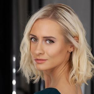 Meet your Posher, Malene emelia